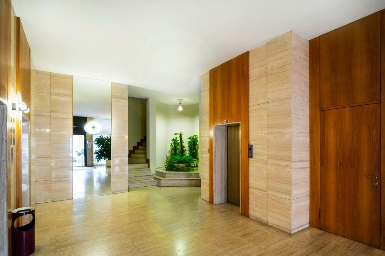 Santo Stefano Luxury Apartment ミラノ エクステリア 写真